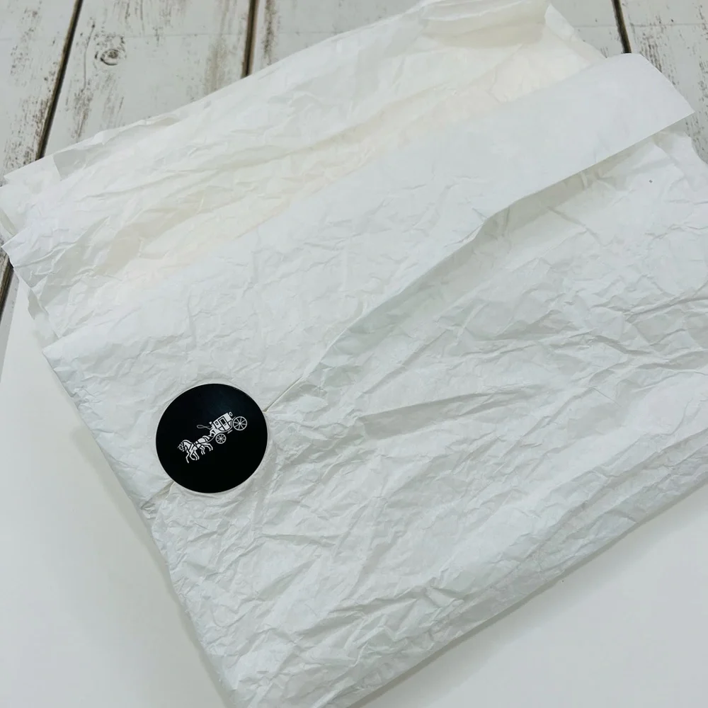 Coach White Gift Box and Tissue Paper Bundle Gift Wrap